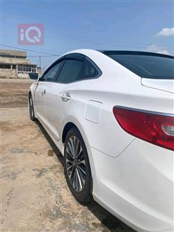 هيونداي أزيرا